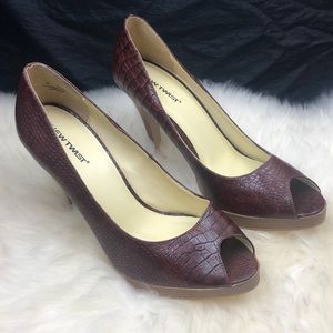 New Twist Brown 5” High Heels Size 10